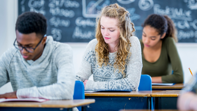 Educação em transformação: Sérgio Bento De Araújo destaca os impactos do Novo Ensino Médio na formação integral dos jovens.