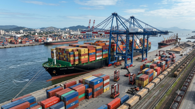 Exportações brasileiras crescem acima das importações em junho: o que o avanço da balança comercial revela sobre o comércio exterior em 2026
